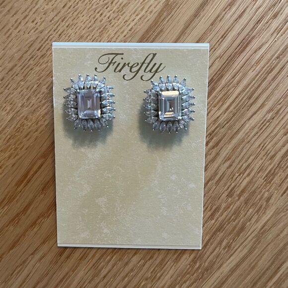 Gorgeous 925 sterling and CZ stud Earrings - Picture 2 of 4